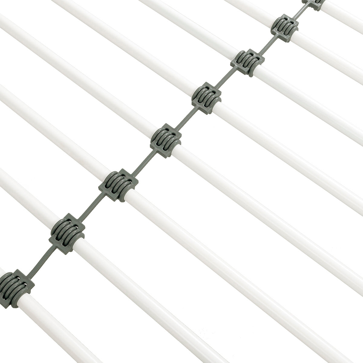 Détail du sommier en métal blanc des lits superposés BROS 90x190 cm